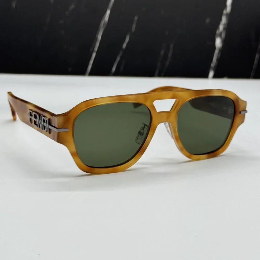 NEW FE40130F 55N FENDI SUNGLASSES SHINY LIGHT HAVANA UNISEX EYEWEAR FENDI - Picture 4 of 13